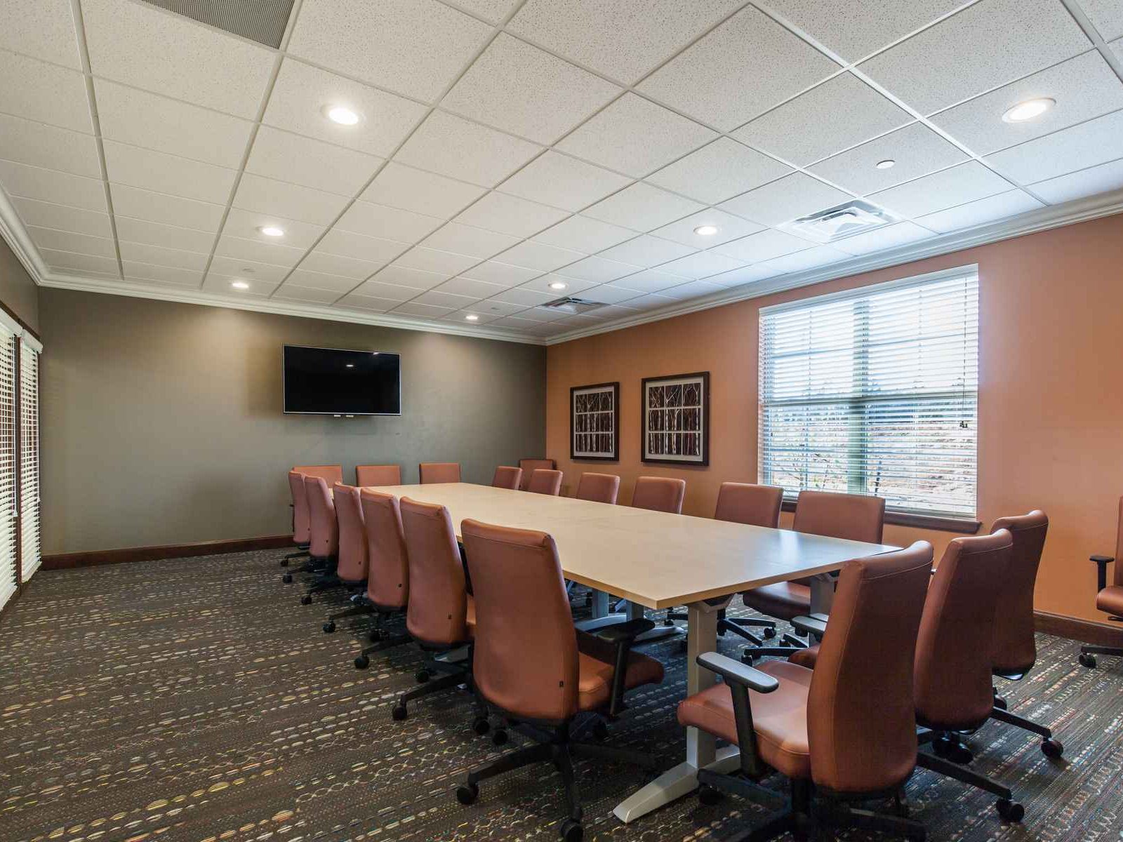 Mon Abri Business Center - Large Conference Room
