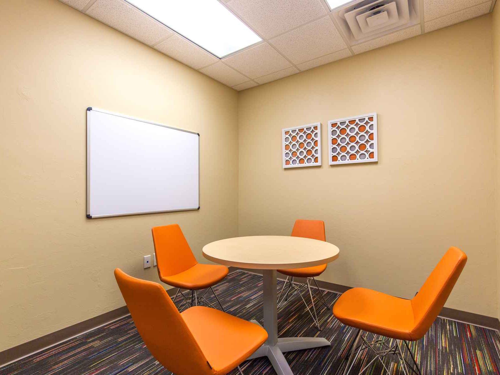 Mon Abri - Small Conference Room